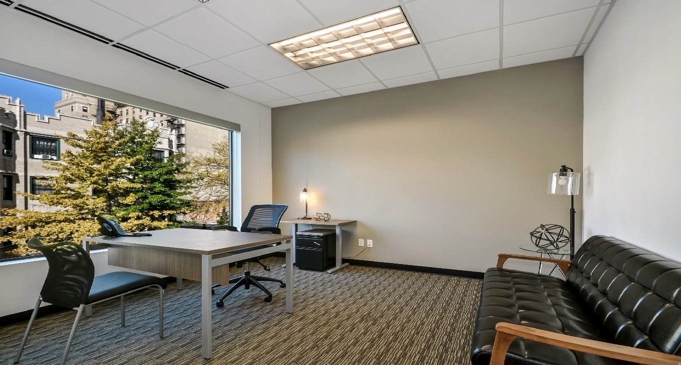Rent office 5113 South Harper — photo 5