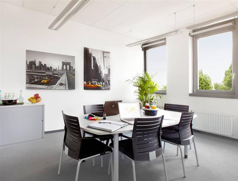 Rent office Konrad-Zuse-Platz 8 — photo 5