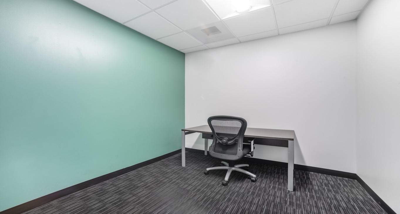 बिज़नेस सेंटर 5250 Lankershim Boulevard Rent office 5250 Lankershim Boulevard — photo 3