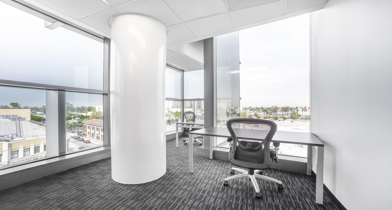 बिज़नेस सेंटर 5250 Lankershim Boulevard Rent office 5250 Lankershim Boulevard — photo 5