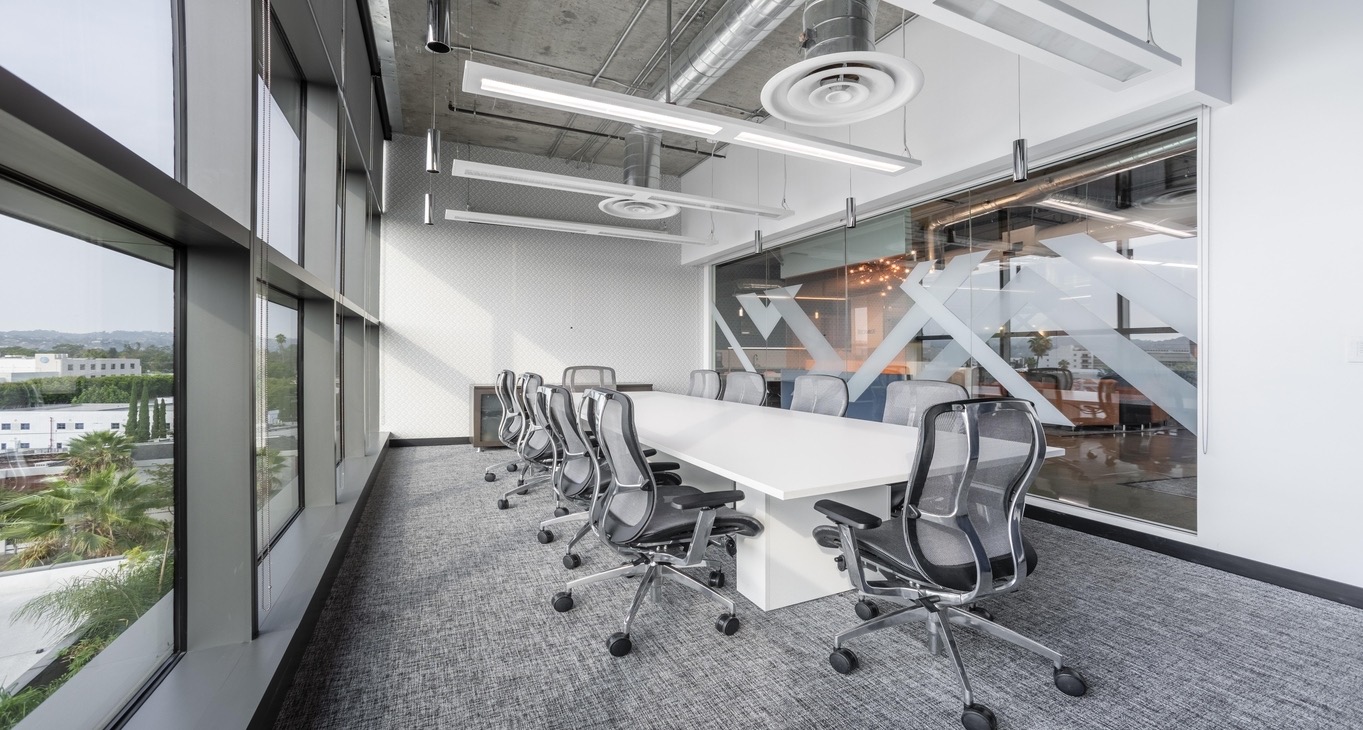 बिज़नेस सेंटर 5250 Lankershim Boulevard Rent office 5250 Lankershim Boulevard — photo 7