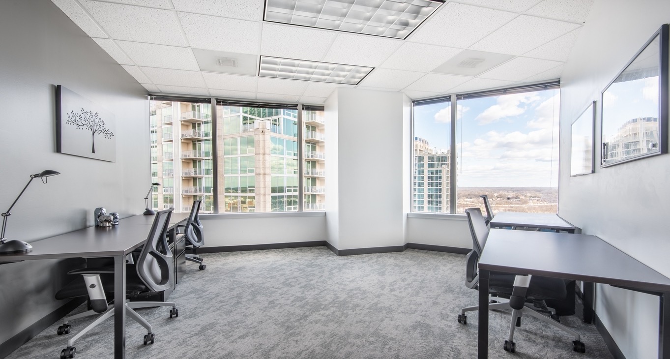 Rent office 525 North Tryon Street — photo 12