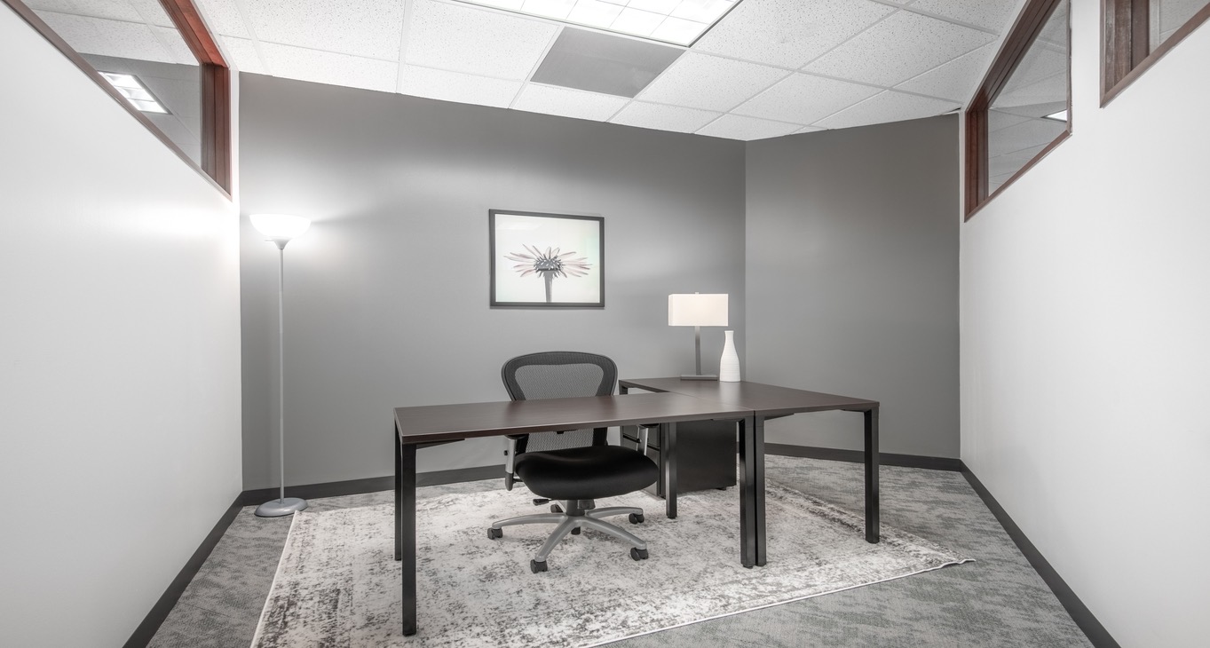 Rent office 525 North Tryon Street — photo 13