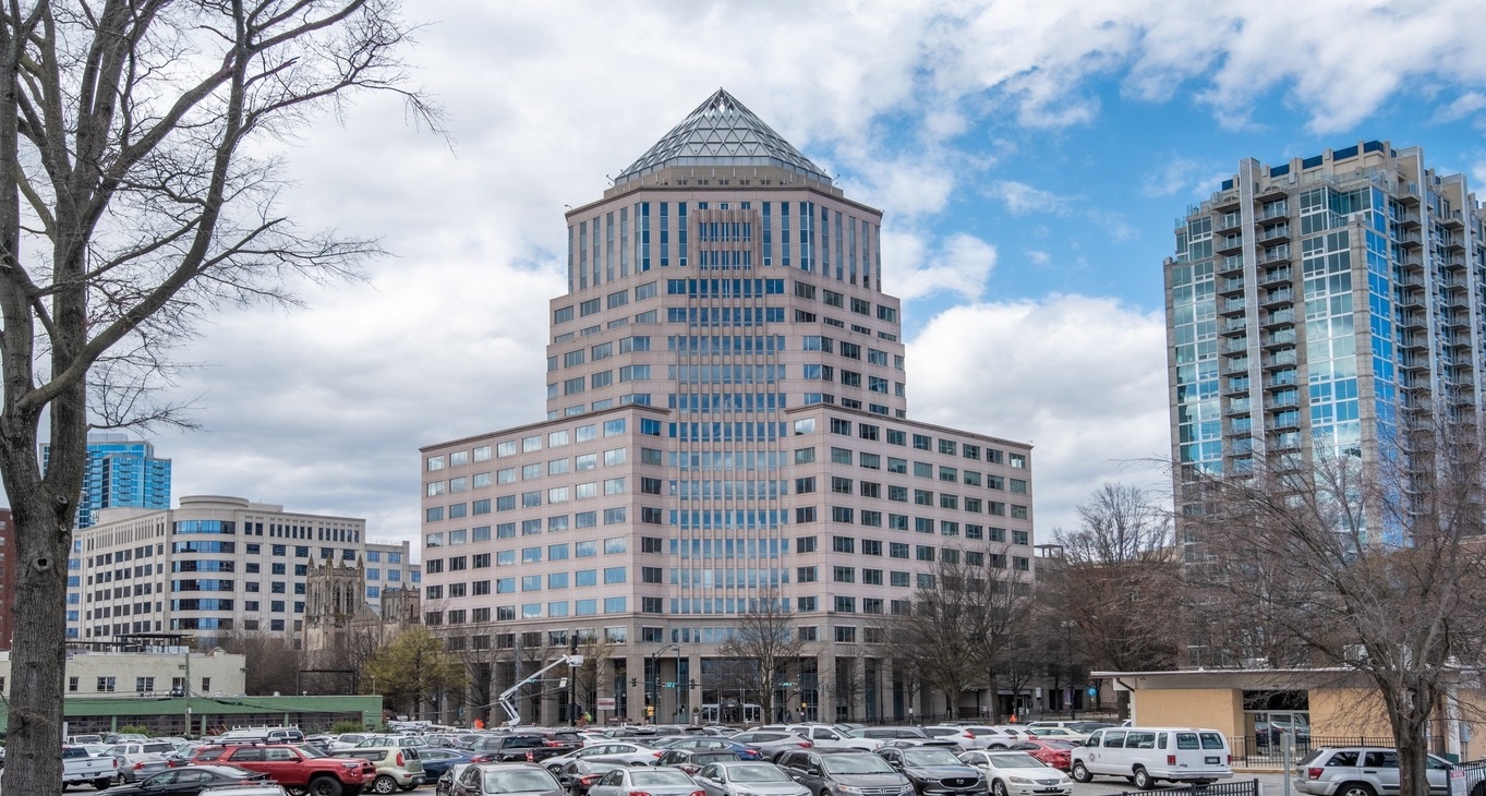 Rent office 525 North Tryon Street — photo 3