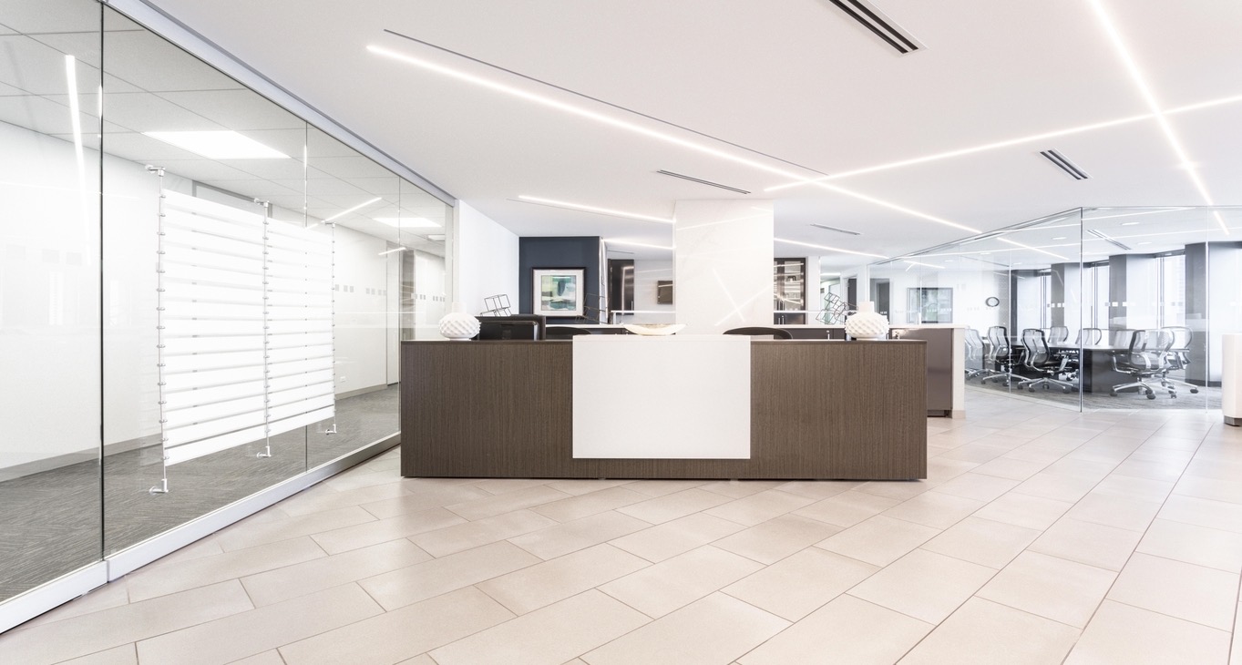 Rent office 55 East Monroe — photo 1