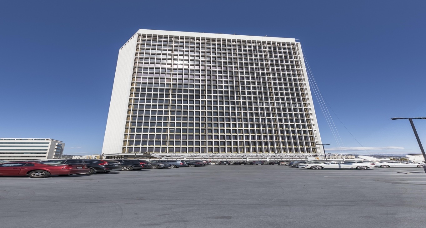 Бизнес-центр 5670 Wilshire Boulevard Rent office 5670 Wilshire Boulevard — photo 8