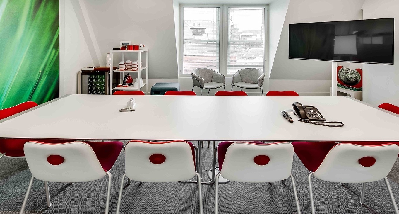 Rent office 57 Rathbone Place — photo 5