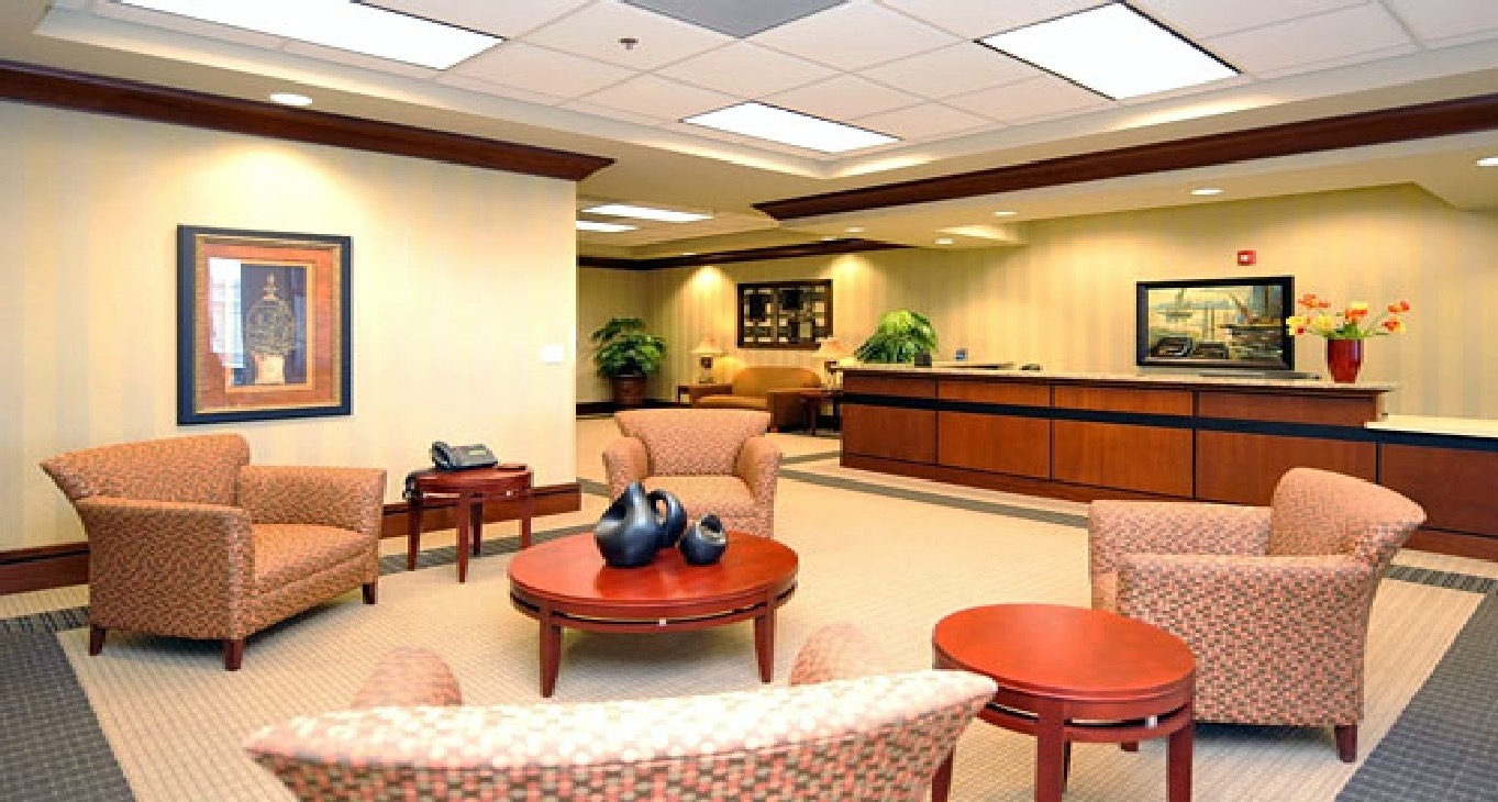 Business center 5960 Fairview Road, Suite 400 Rent office 5960 Fairview Road, Suite 400 — photo 2
