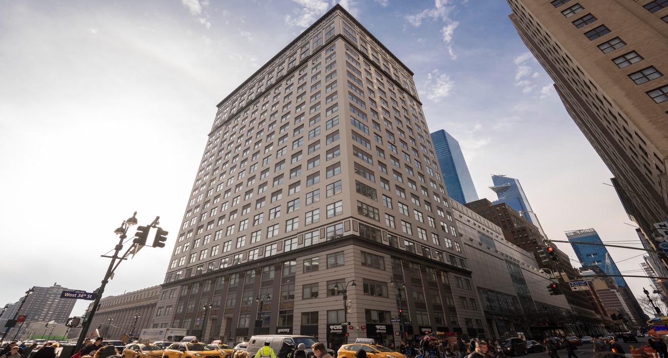 Rent office 5 Penn Plaza — photo 1