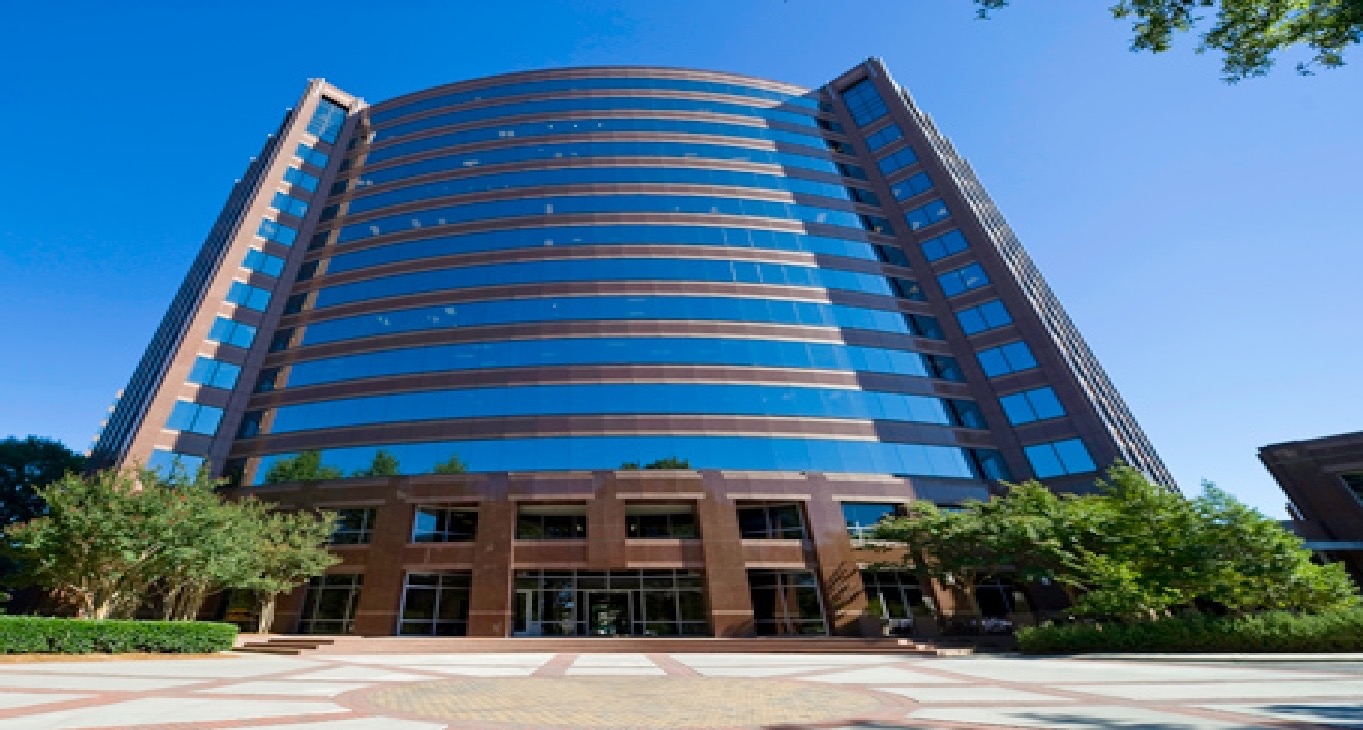 Business center 6000 Fairview Road, Suite 1200 Rent office 6000 Fairview Road, Suite 1200 — photo 2