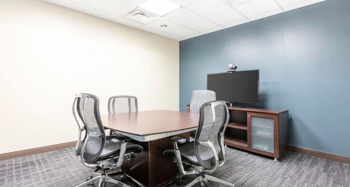 Rent office 6047 Tyvola Glen Circle — photo 6