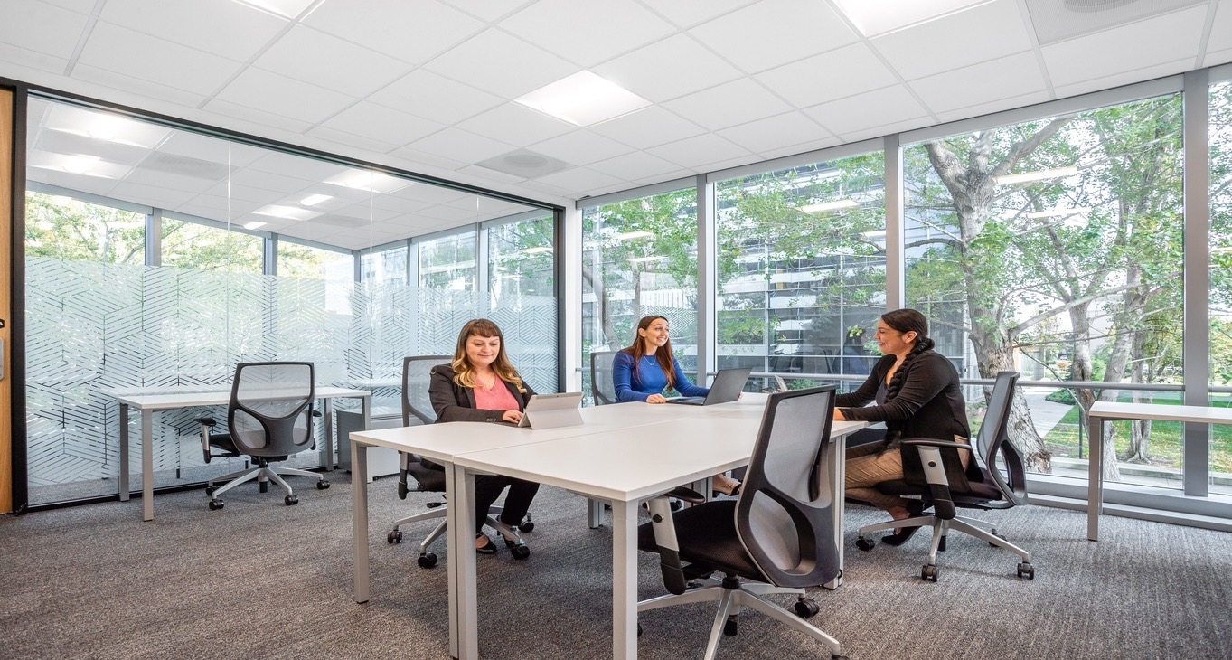 Rent office 611 Gateway Boulevard — photo 11