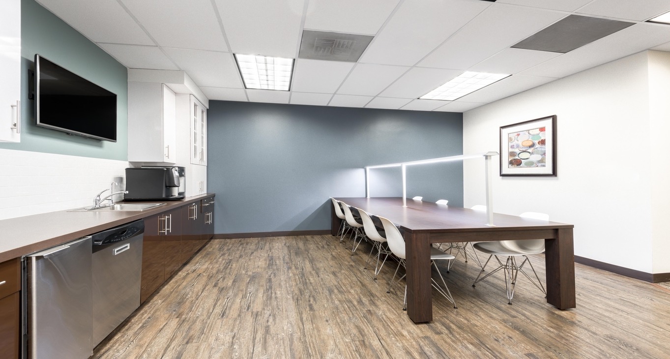 Businesscenter 6201 Fairview Road Rent office 6201 Fairview Road — photo 4