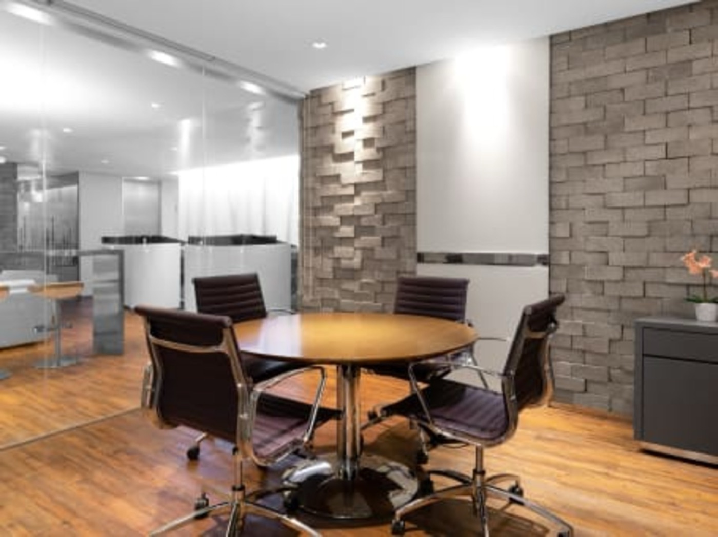 Rent office 34 Floor, 77 Robinson Road — photo 3