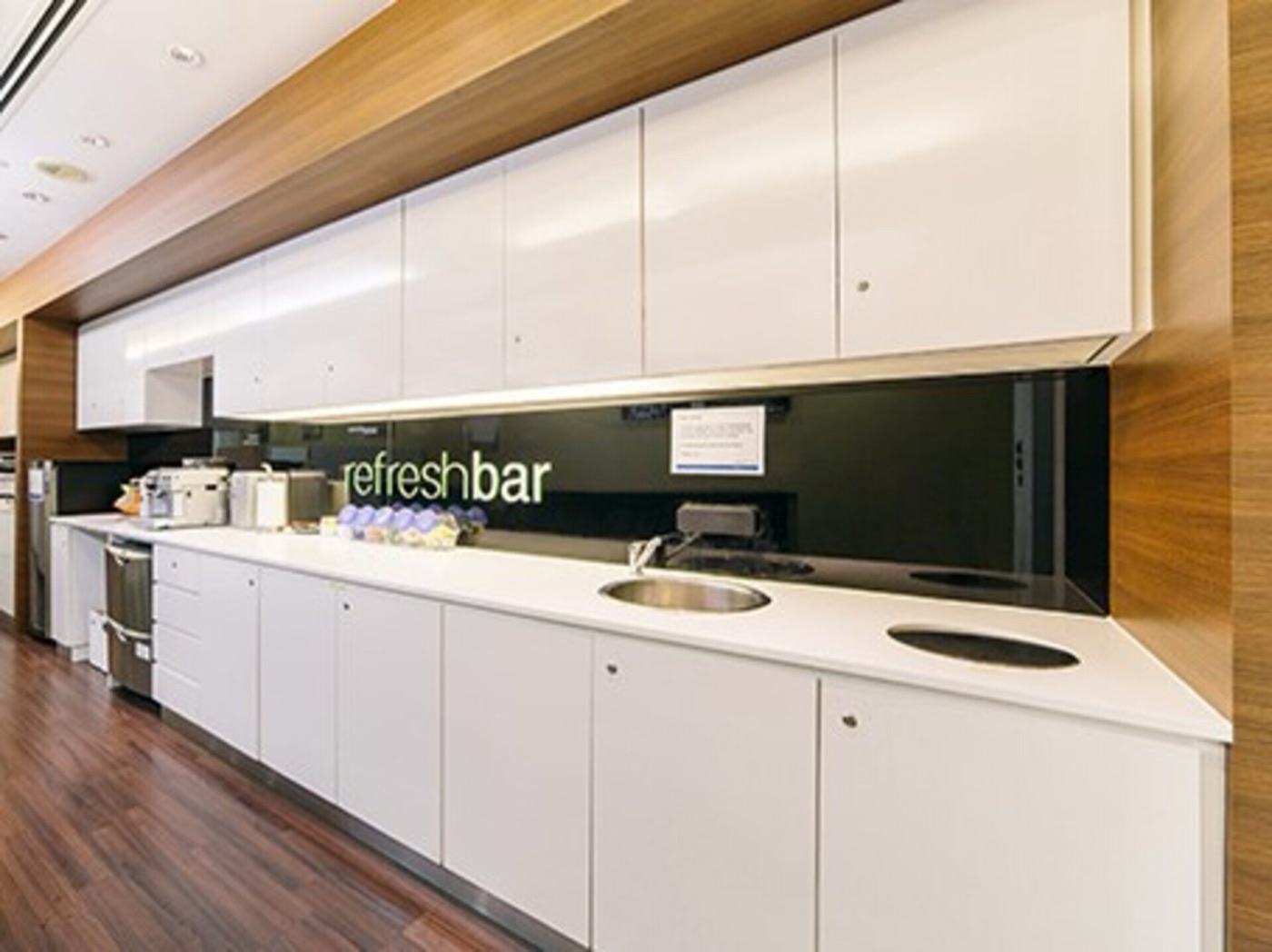 Business center 80 Raffles Place Rent office 80 Raffles Place — photo 5