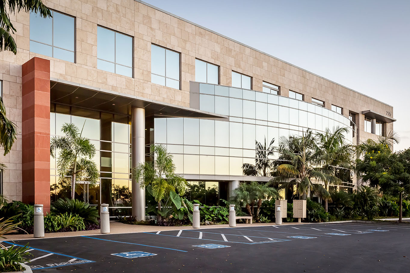 Rent office 2173 Salk Avenue — photo 10