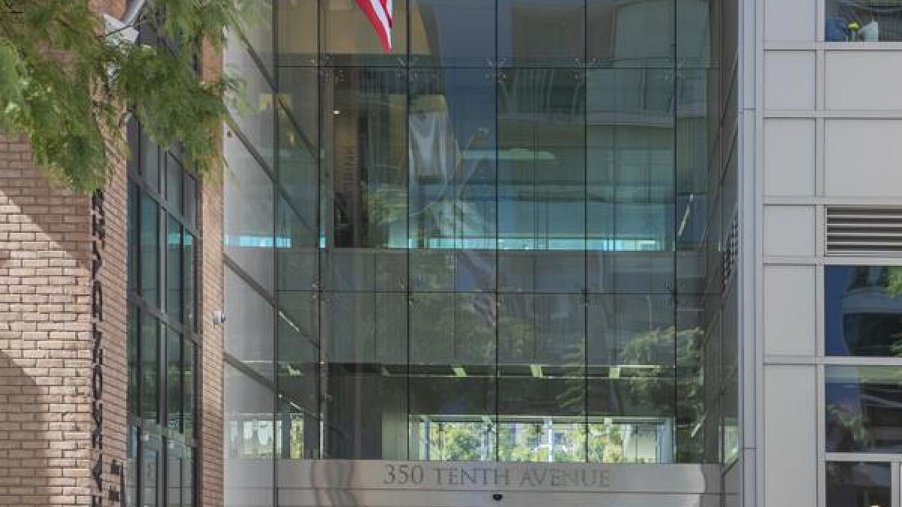 Pusat perniagaan Diamondview Tower Rent office Diamondview Tower — photo 1