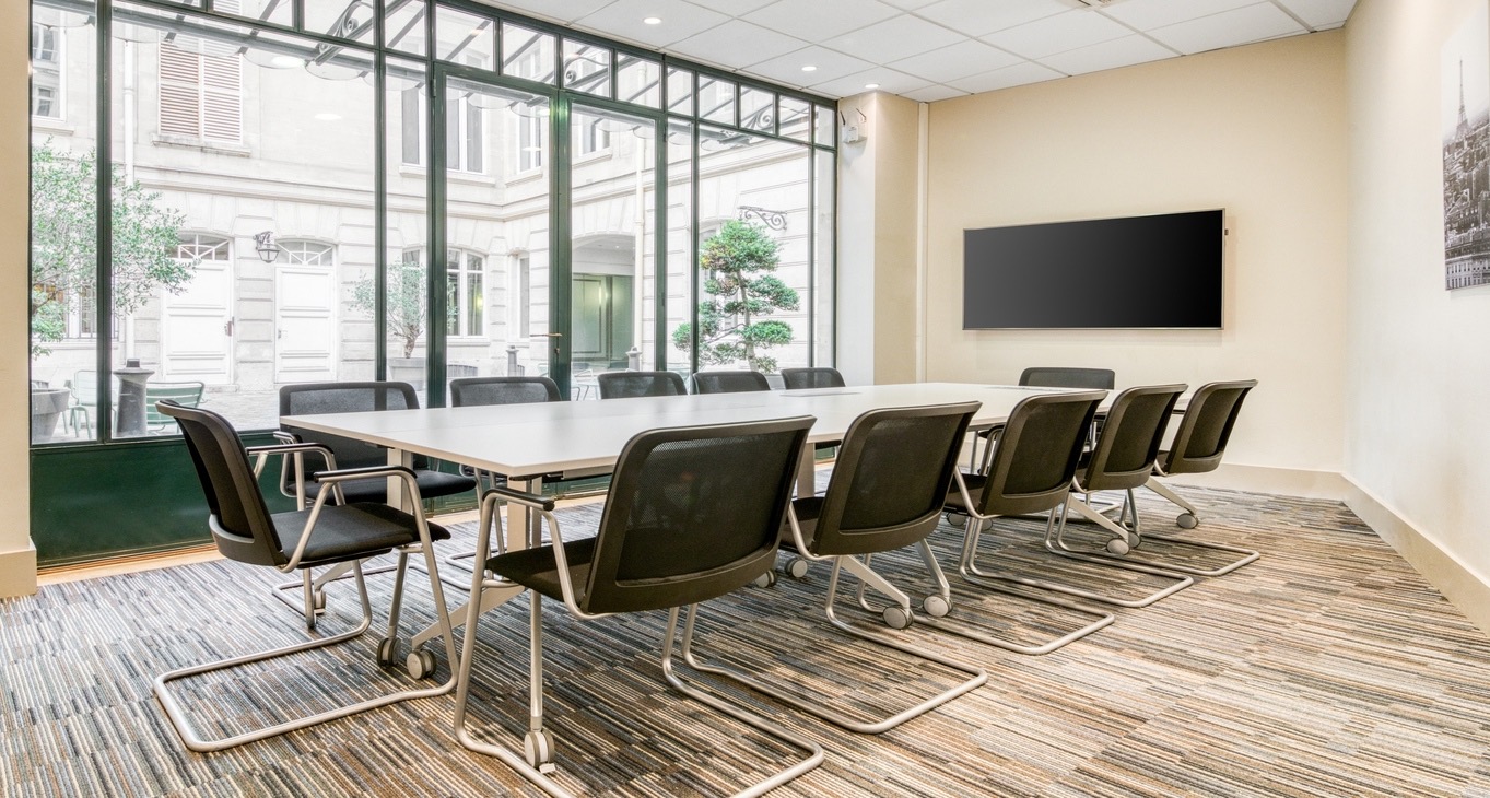 Rent office 75 Boulevard Haussmann — photo 1