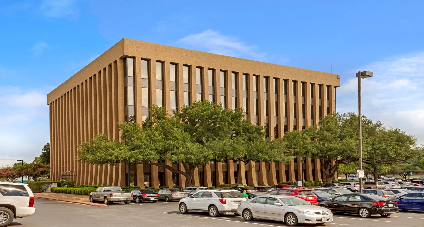 Rent office 7600 Chevy Chase Drive — photo 4