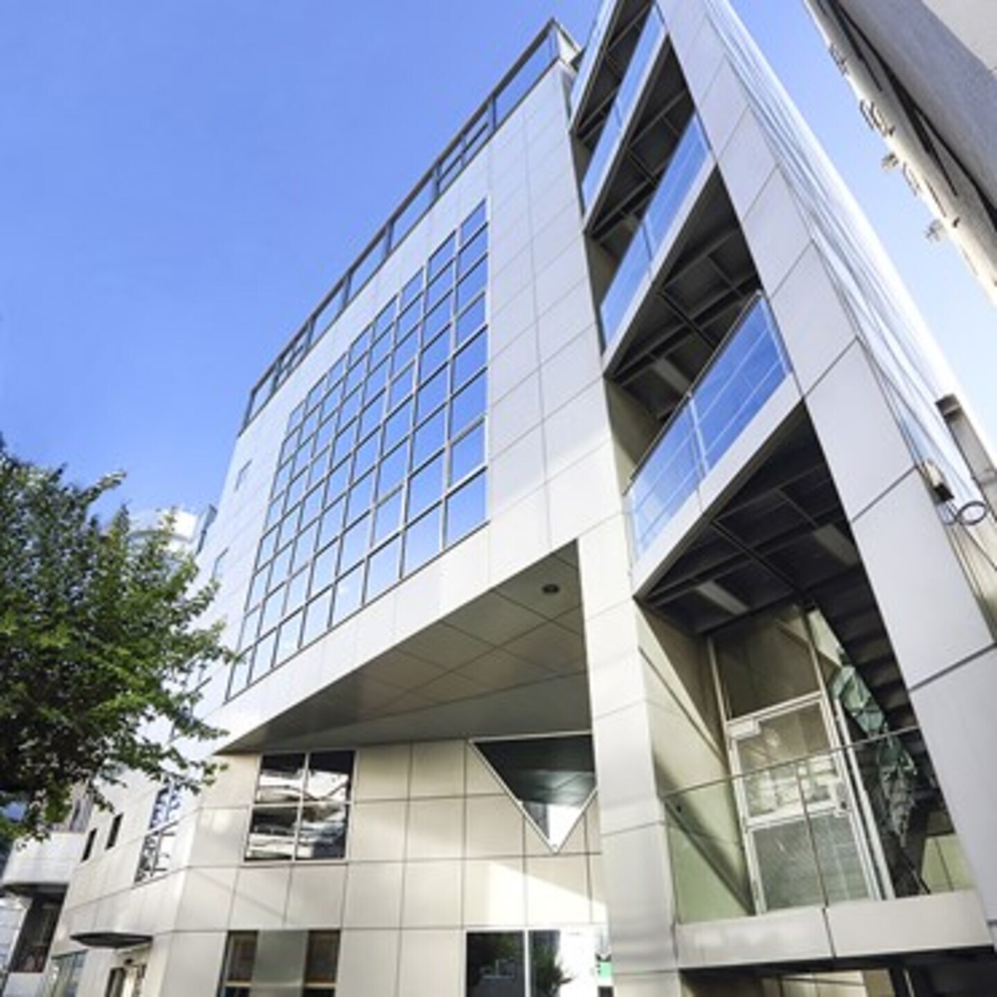 Arai Building — photo 16 of 20