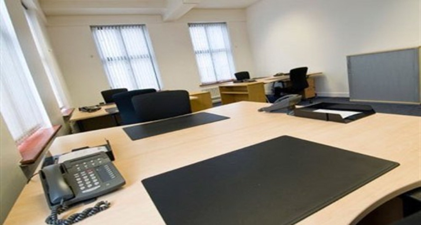Rent office 81 Oxford Street — photo 2