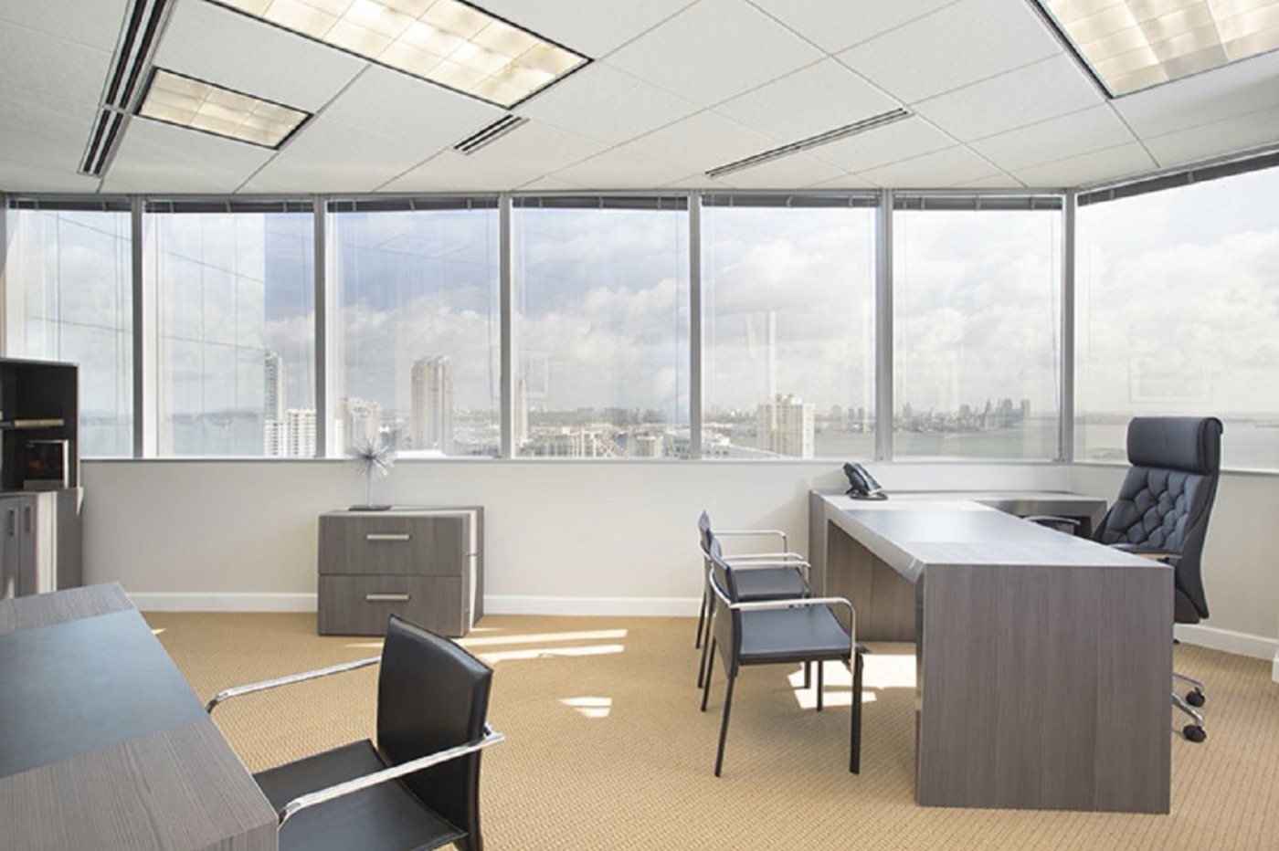 Business center 1001 Brickell Bay Drive Rent office 1001 Brickell Bay Drive — photo 5