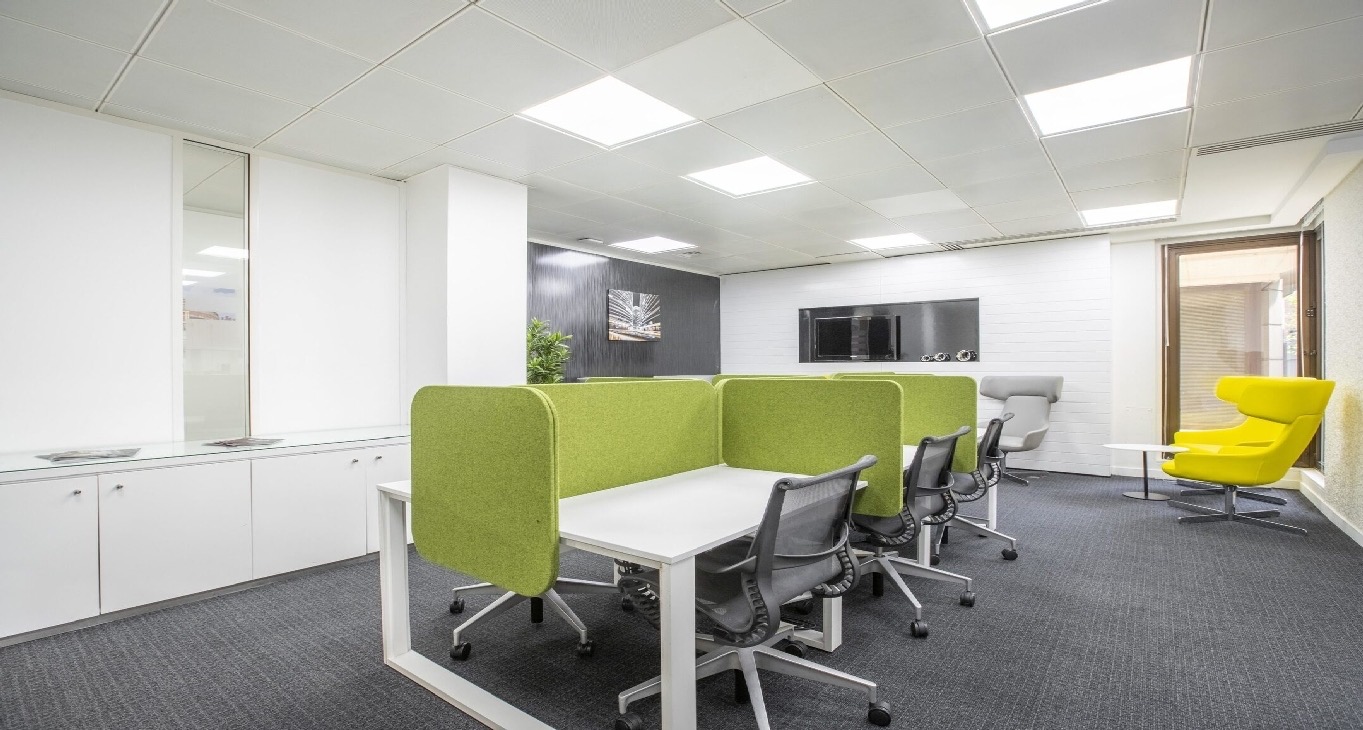 Rent office 90 Long Acre — photo 10