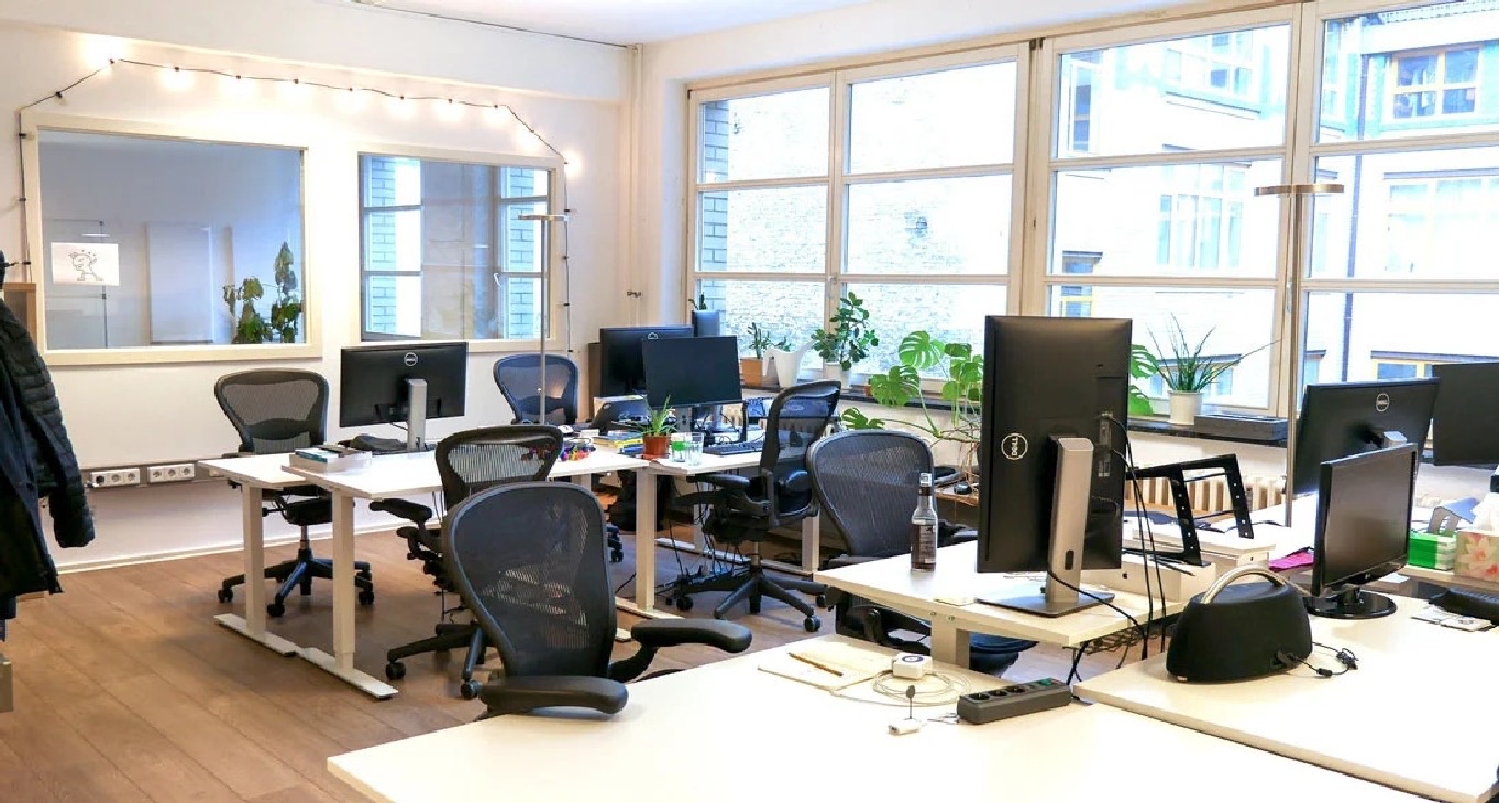 Rent office Adalbertstraße 8 — photo 1