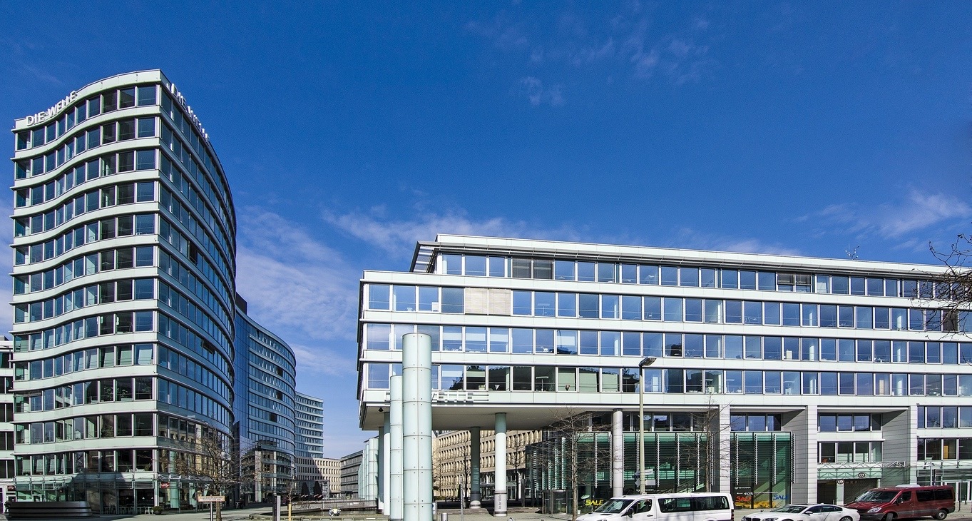 Rent office Regus THE SQUAIRE Conference Center — photo 1