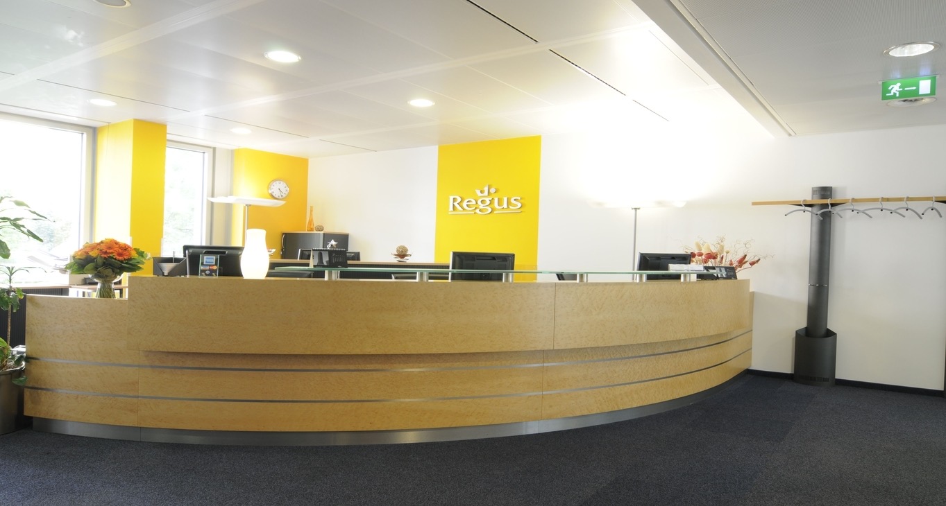 Coworking in Frankfurt: prices, providers and what is included (2026)