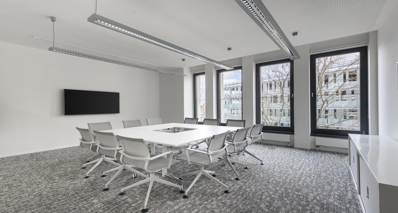 Regus Altona — photo 7 of 9