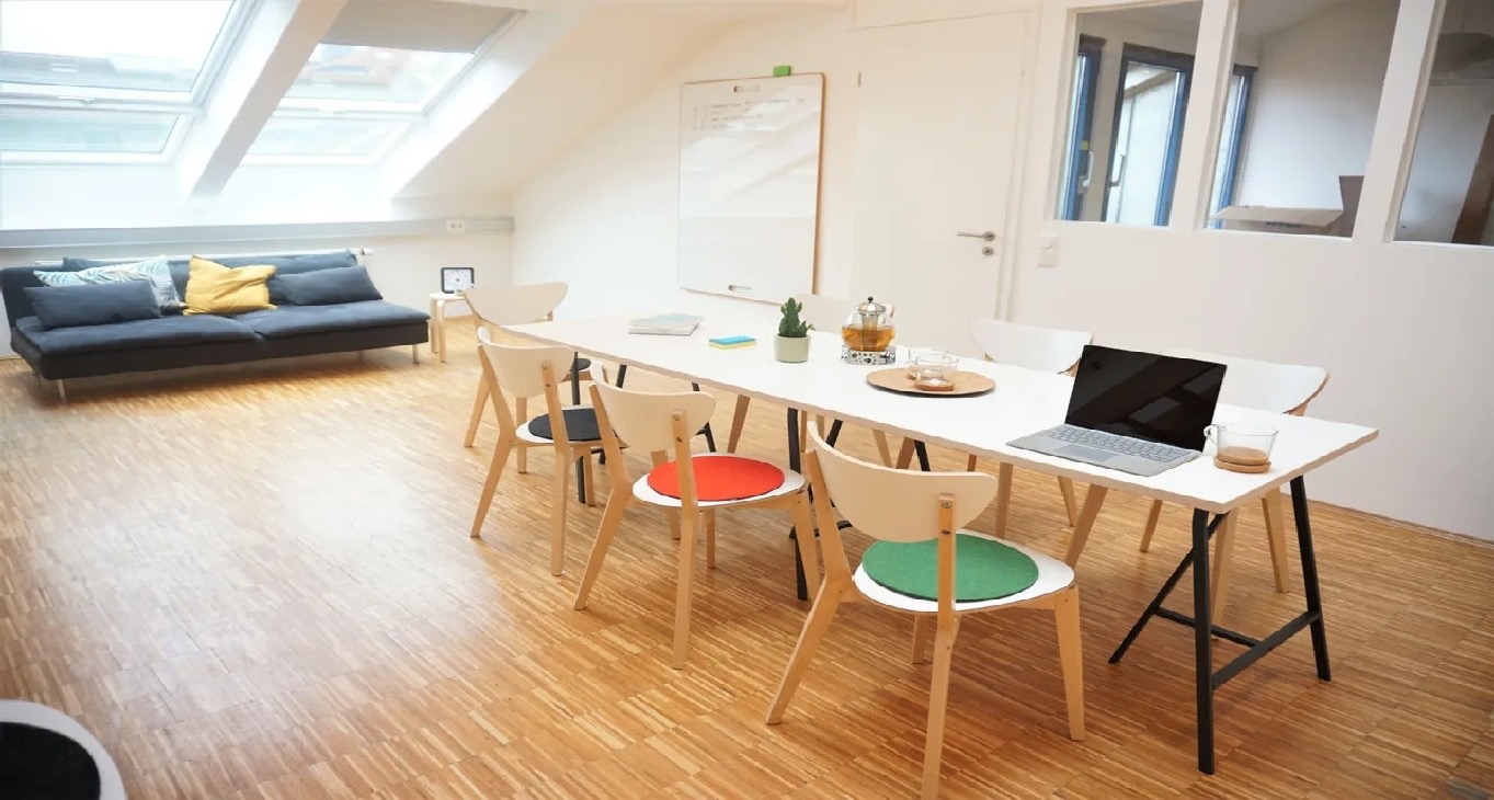 Rent office Regus THE SQUAIRE Conference Center — photo 5