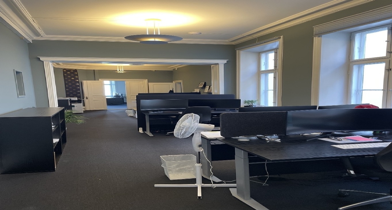 Rent office Amaliegade 43 — photo 1