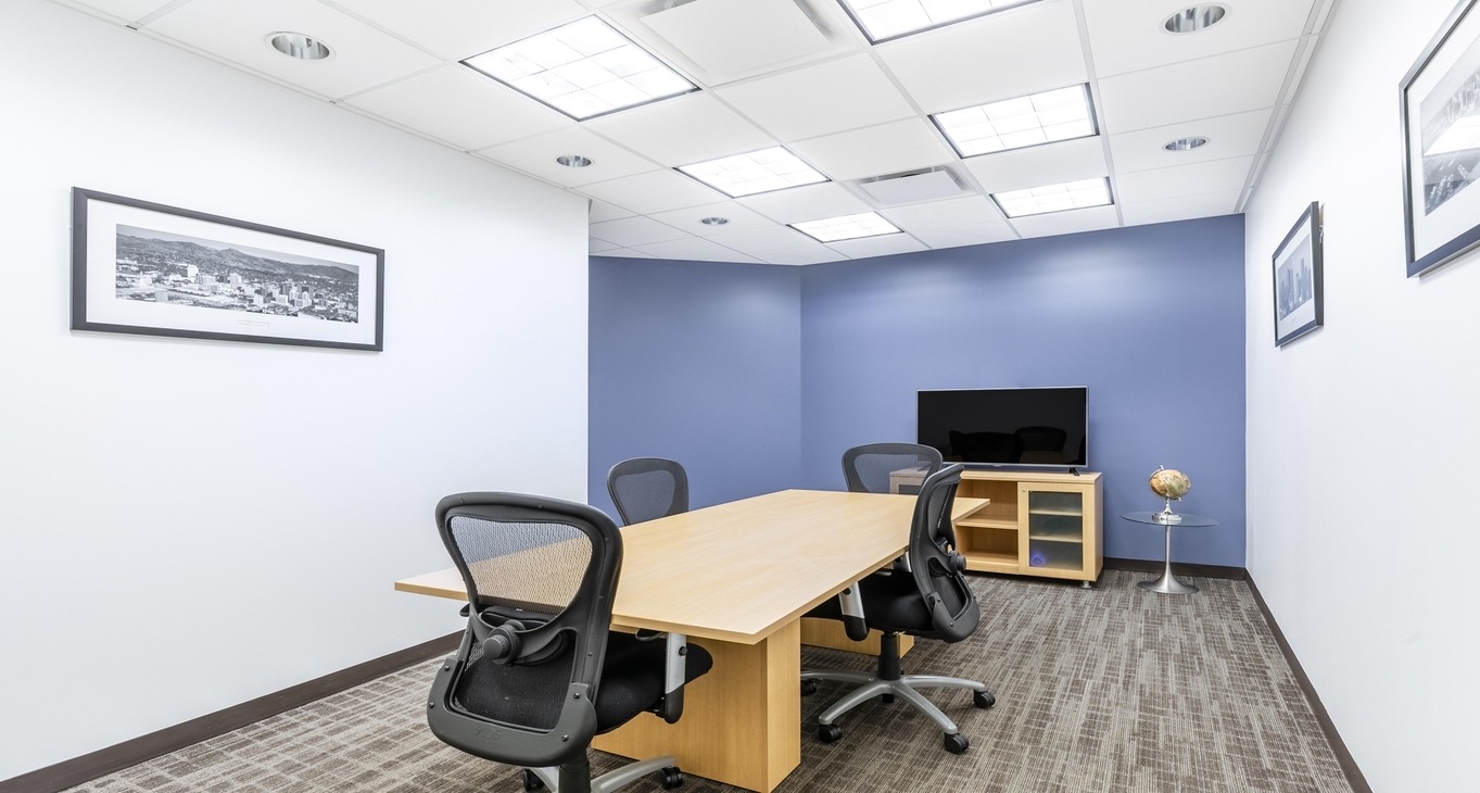 बिज़नेस सेंटर America Tower Rent office America Tower — photo 1