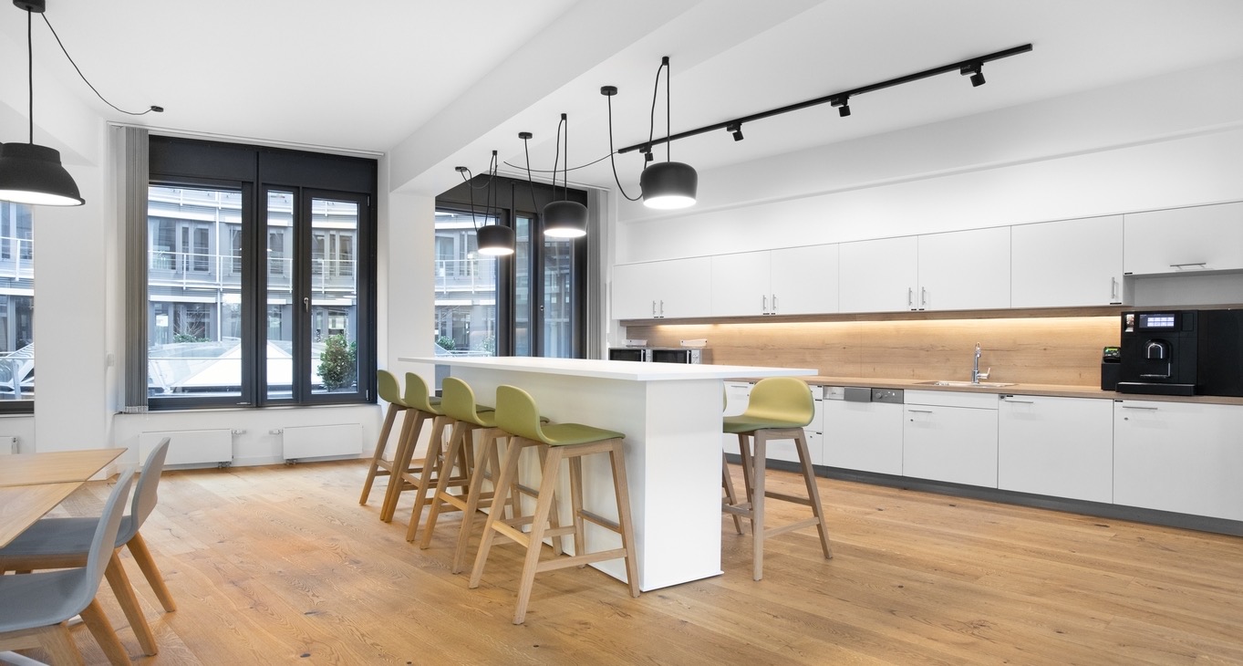 Rent office Regus Leuchtenbergring — photo 1