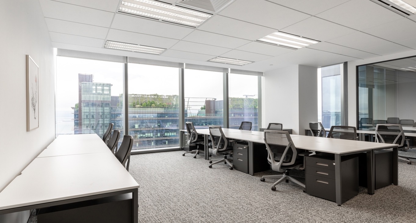Business center Asia Square Tower 1 Rent office Asia Square Tower 1 — photo 4