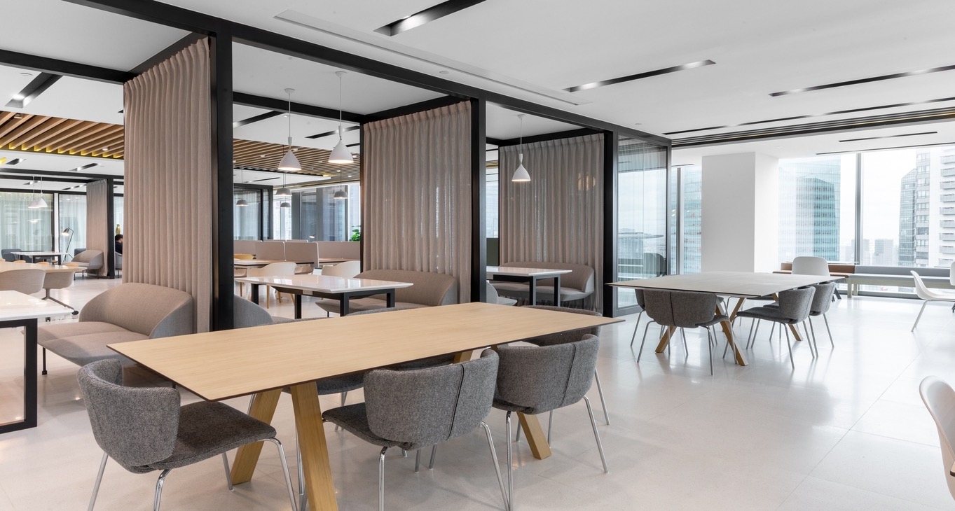 Business center Asia Square Tower 1 Rent office Asia Square Tower 1 — photo 6