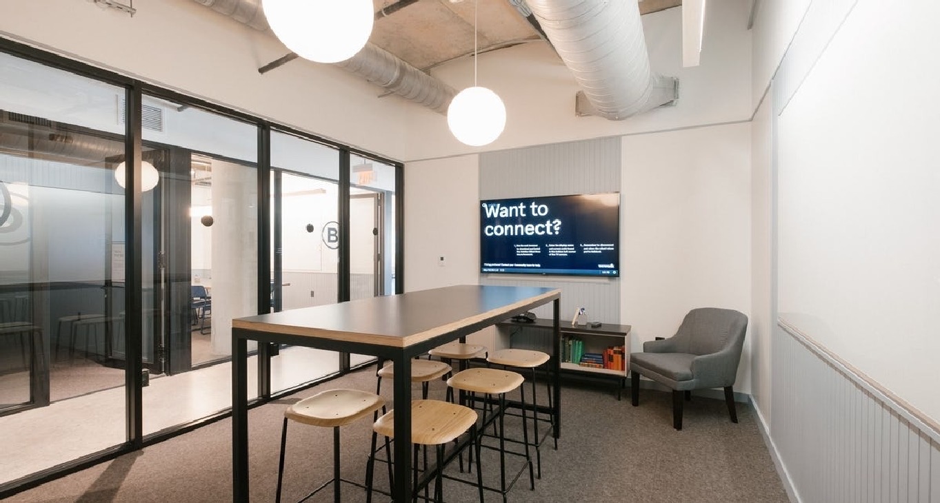 Rent office Barton Springs Road 801 — photo 5