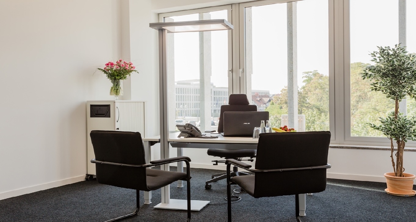 Rent office Bertha-Benz-Strasse 5 — photo 1