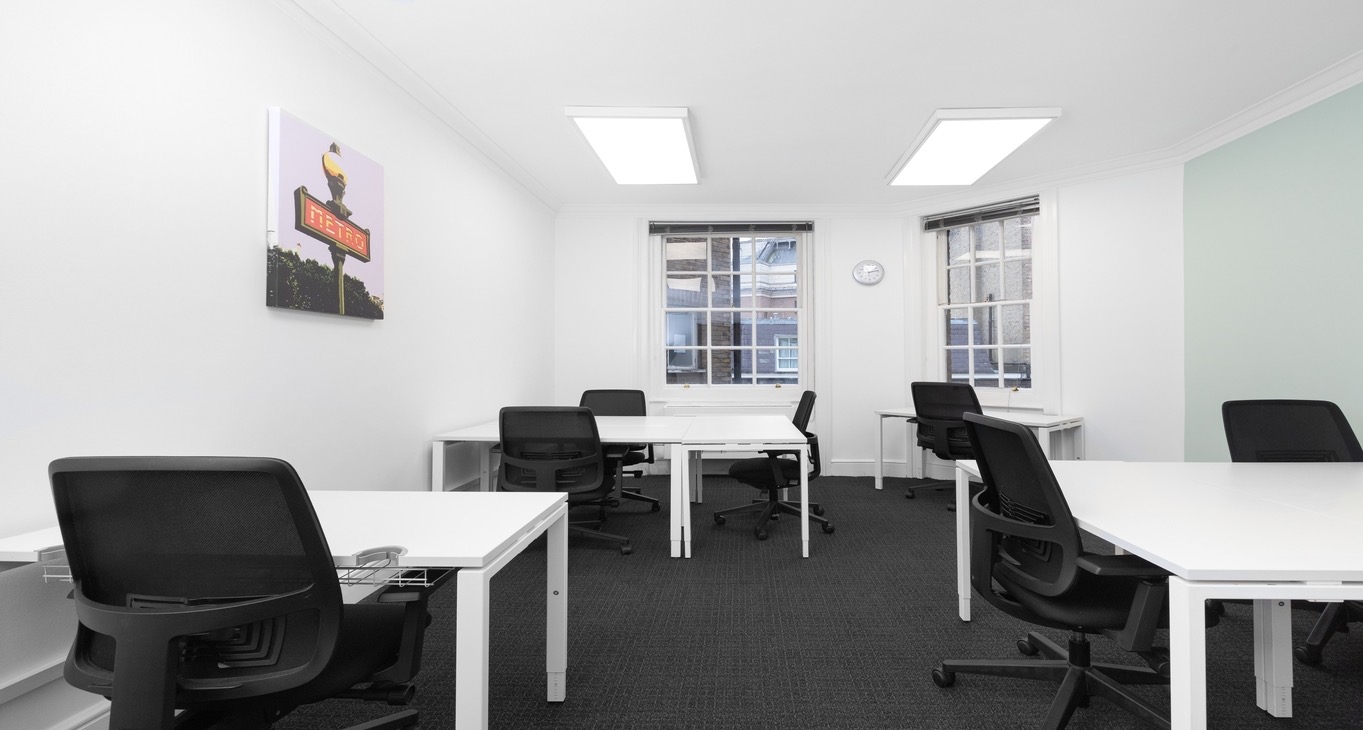 비즈니스 센터 Bloomsbury Square Rent office Bloomsbury Square — photo 5