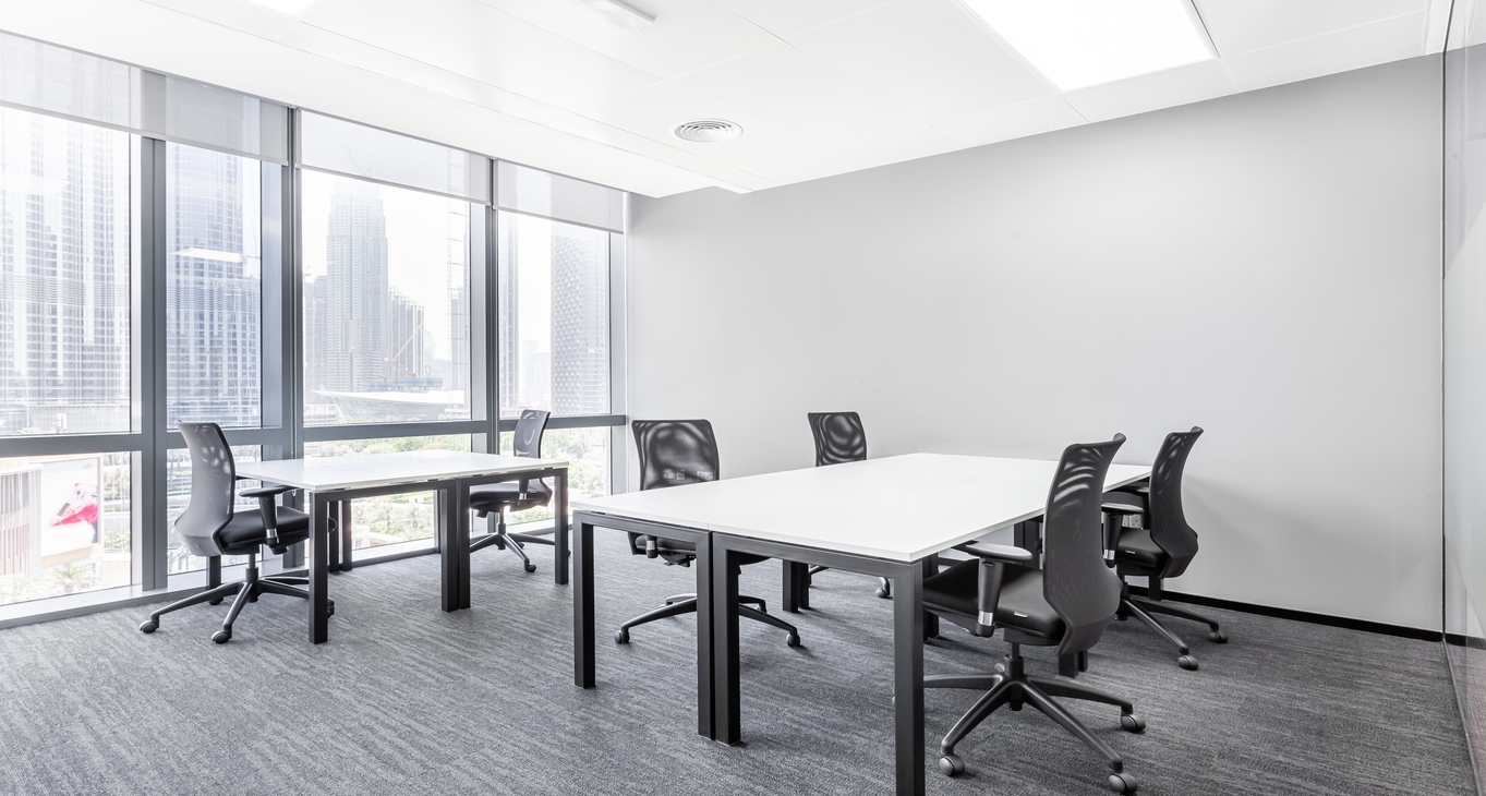 Rent office Boulevard Plaza Tower 1 — photo 3