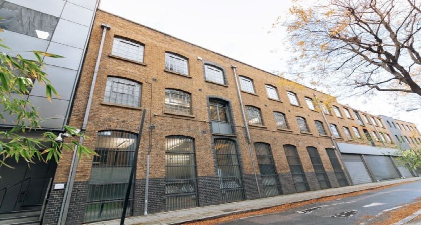 Rent office Boundary Row 1 — photo 1