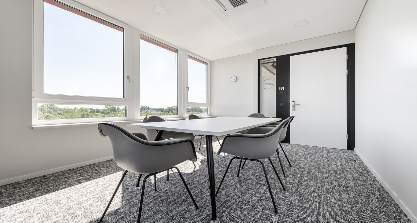Rent office Brueckenquartier — photo 8