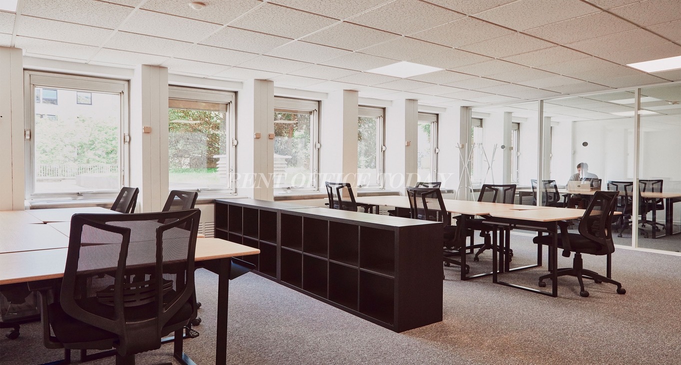 Business centrum Coworking 112 avenue Charles de Gaulle Rent office Coworking 112 avenue Charles de Gaulle — photo 1