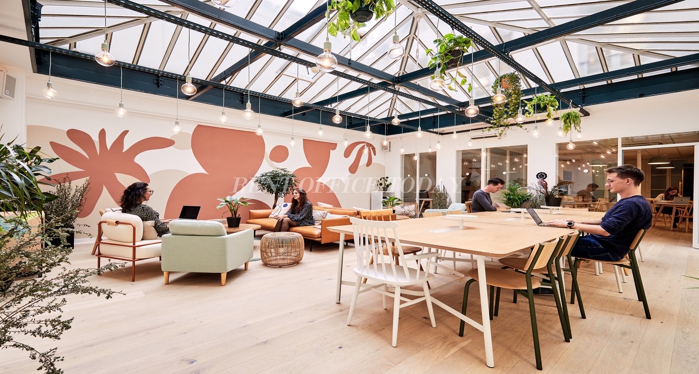 Rent office Coworking 21 rue de Cléry — photo 3