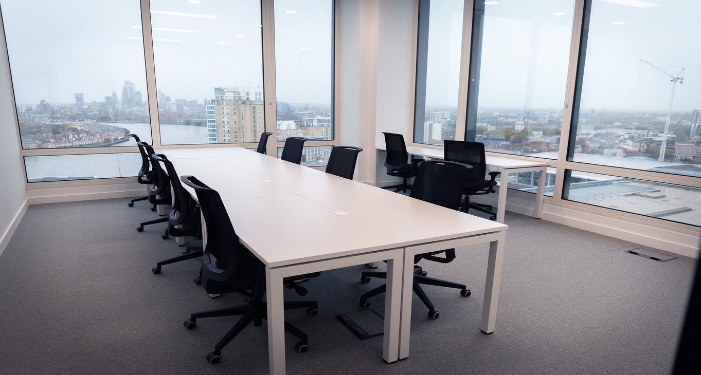 Rent office Canary Wharf Cabot Square — photo 4