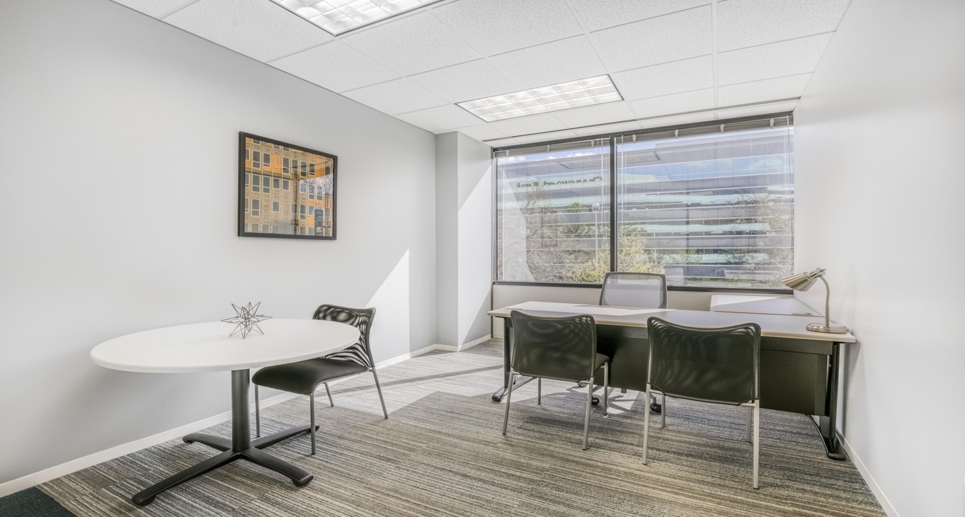 Rent office Chasewood Technology Park — photo 3