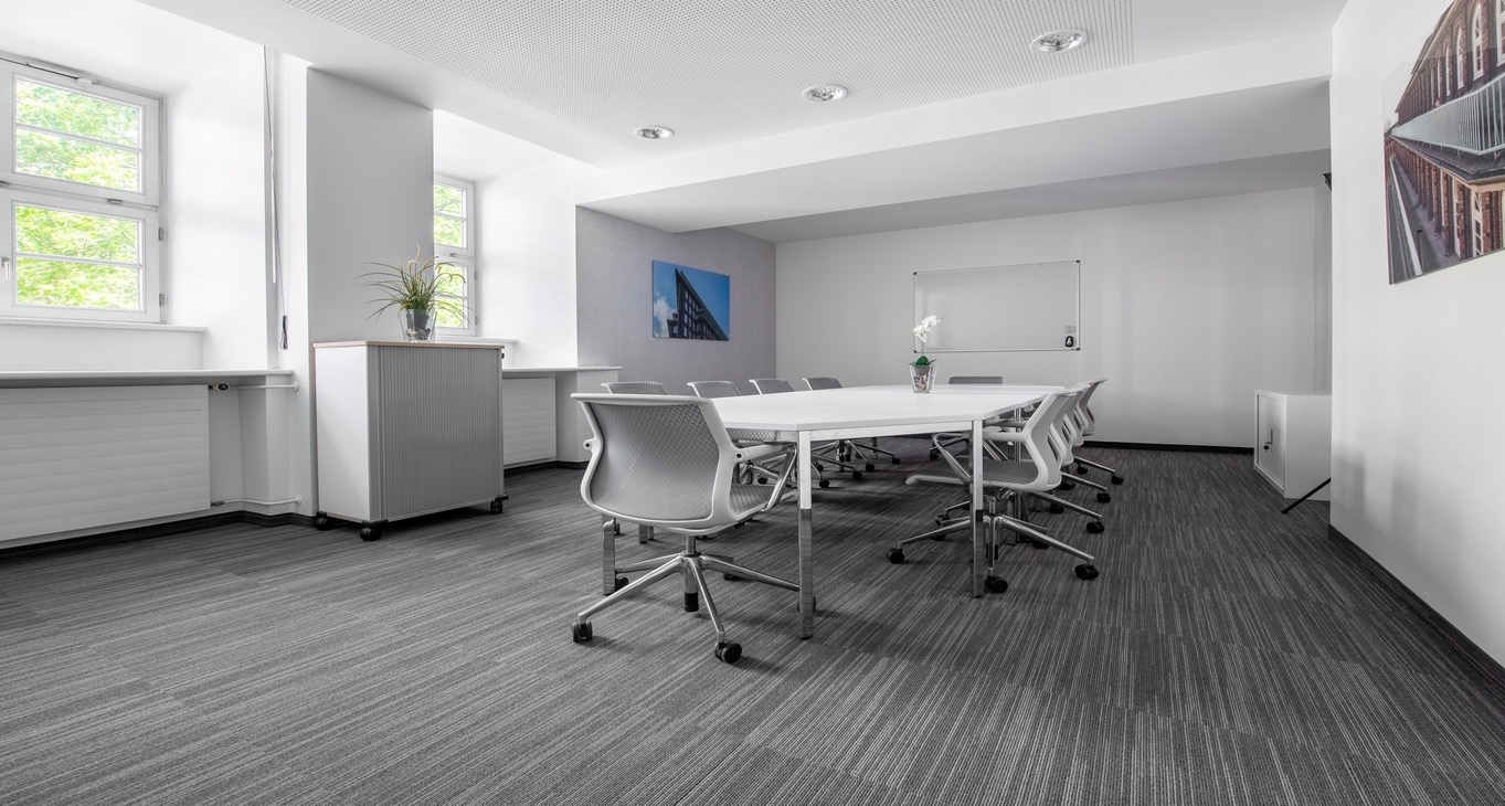 Rent office Regus Chilehaus — photo 6