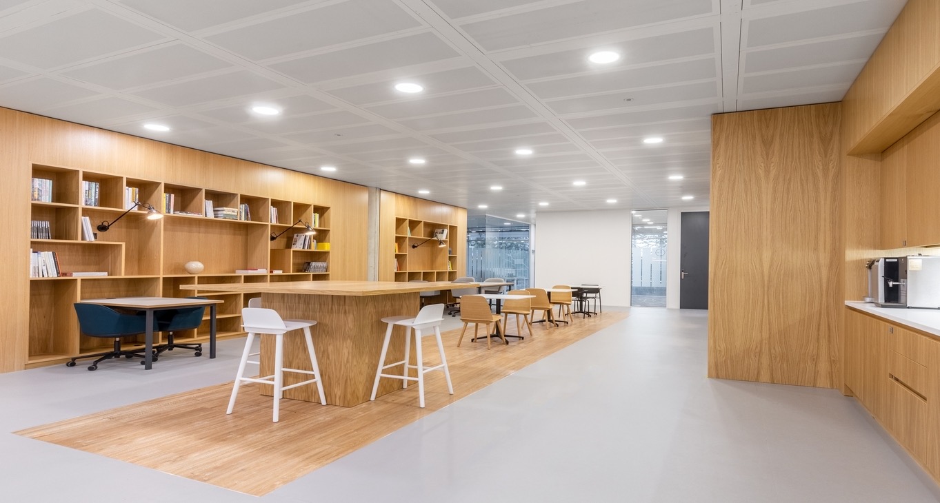 비즈니스 센터 Chiswick Park Rent office Chiswick Park — photo 5