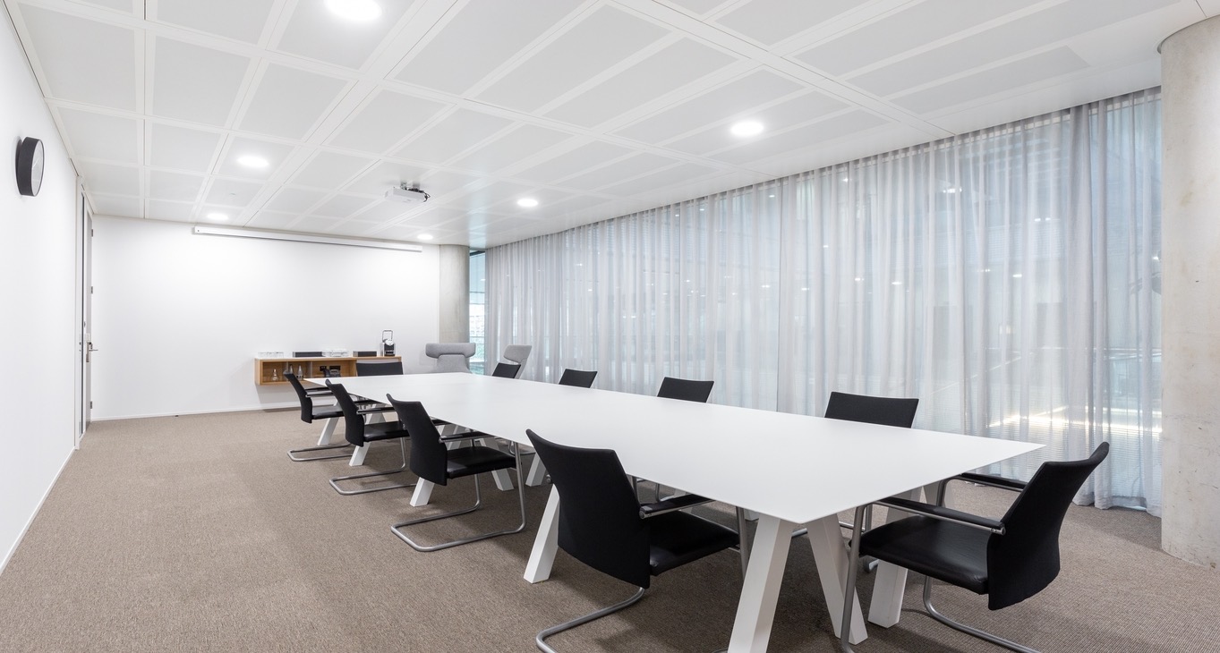 비즈니스 센터 Chiswick Park Rent office Chiswick Park — photo 9